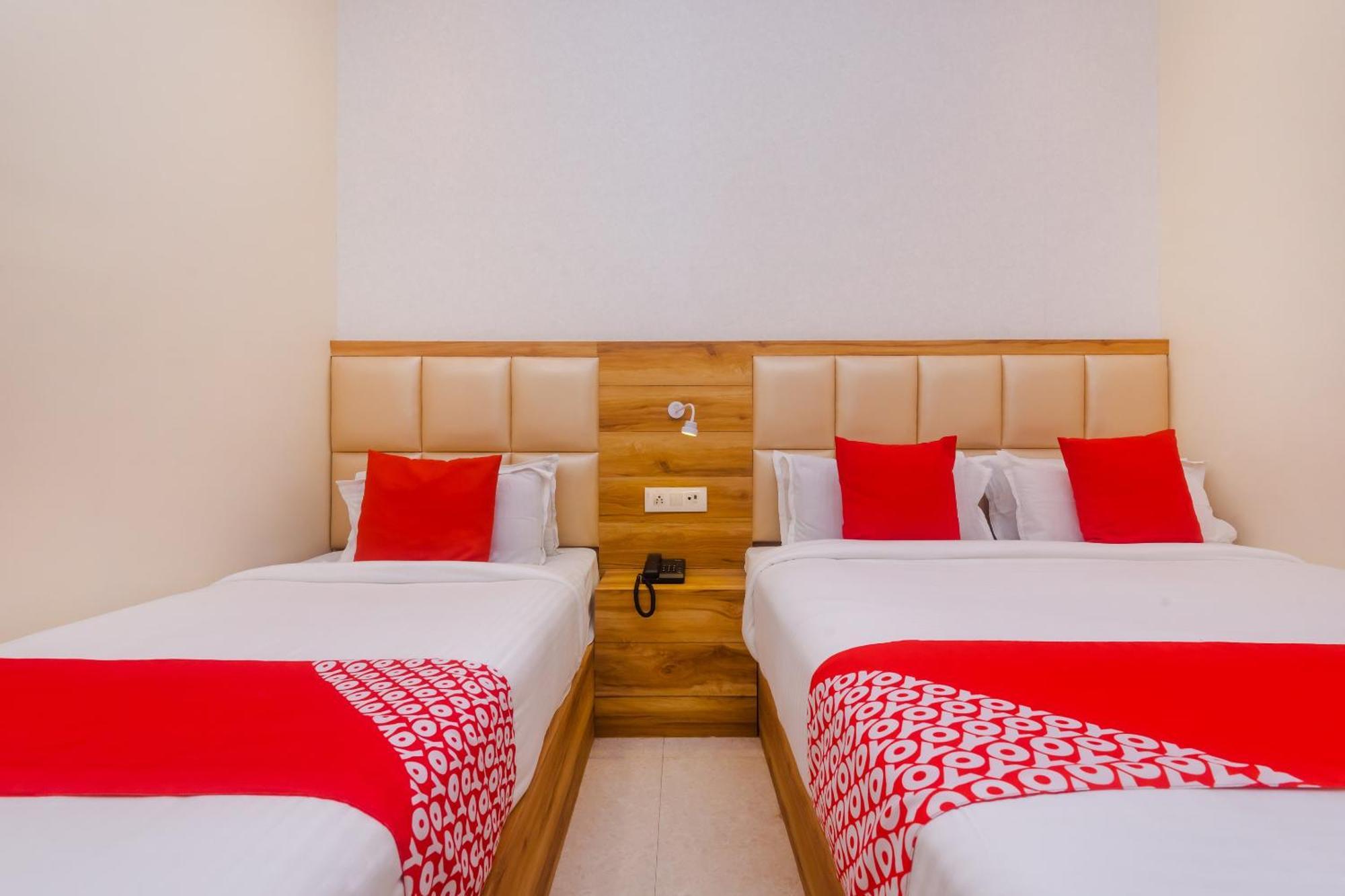 Hotel Sun City Near Saifee Hospital And Hn Reliance Hospital Bombay Extérieur photo