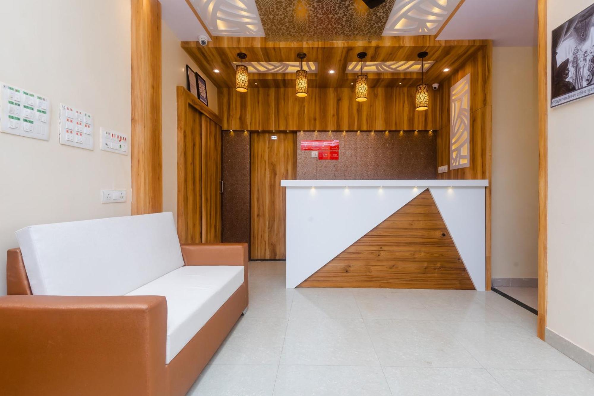 Hotel Sun City Near Saifee Hospital And Hn Reliance Hospital Bombay Extérieur photo