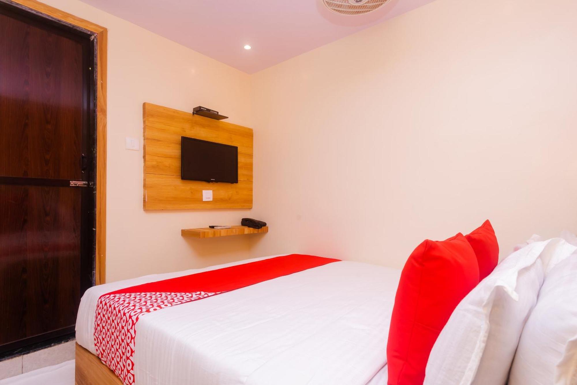 Hotel Sun City Near Saifee Hospital And Hn Reliance Hospital Bombay Extérieur photo