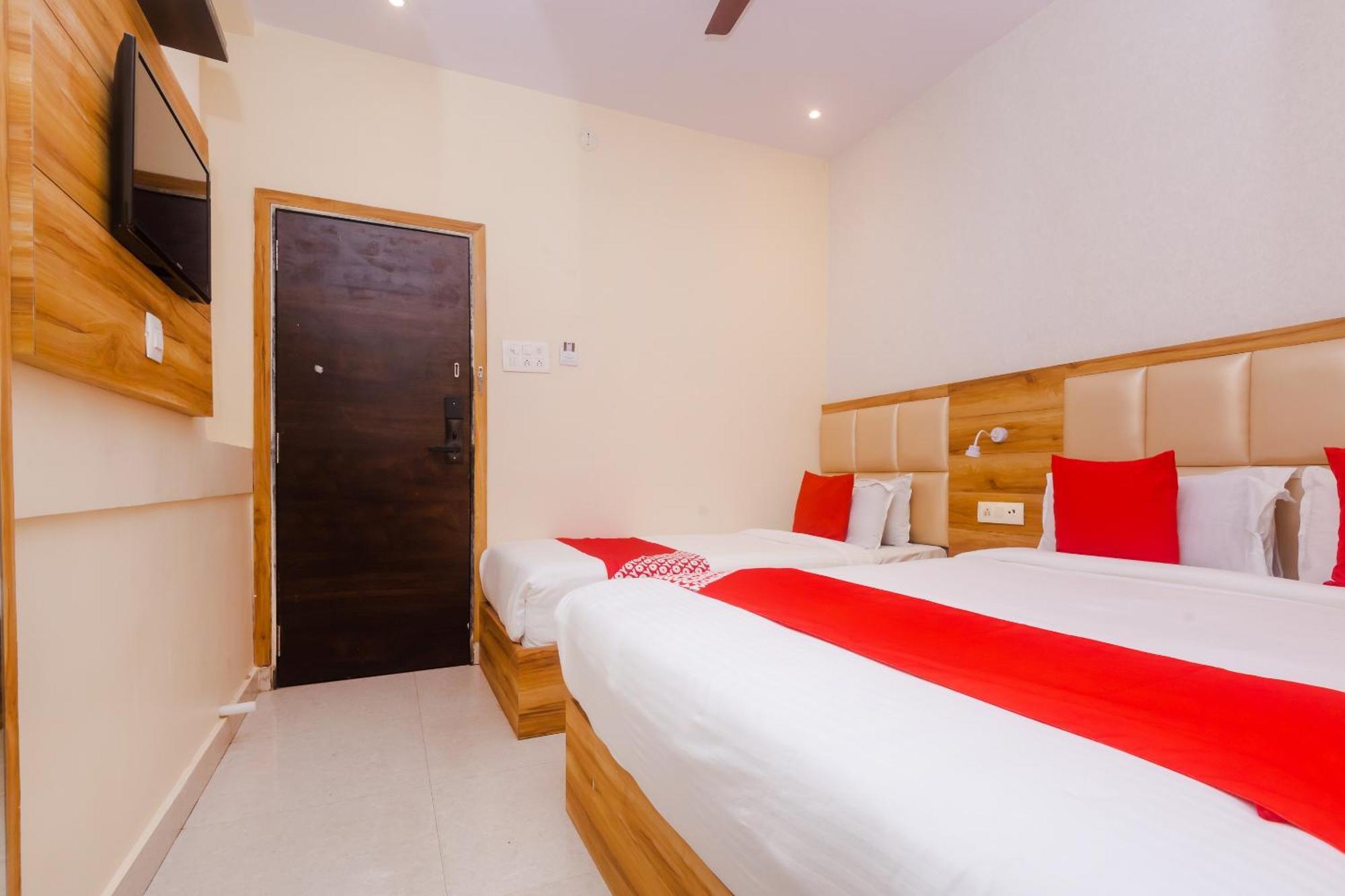 Hotel Sun City Near Saifee Hospital And Hn Reliance Hospital Bombay Extérieur photo