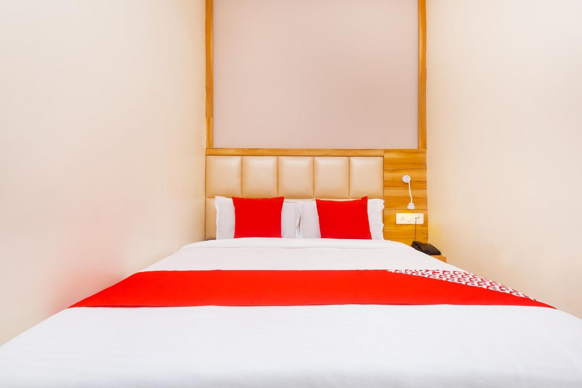 Hotel Sun City Near Saifee Hospital And Hn Reliance Hospital Bombay Extérieur photo