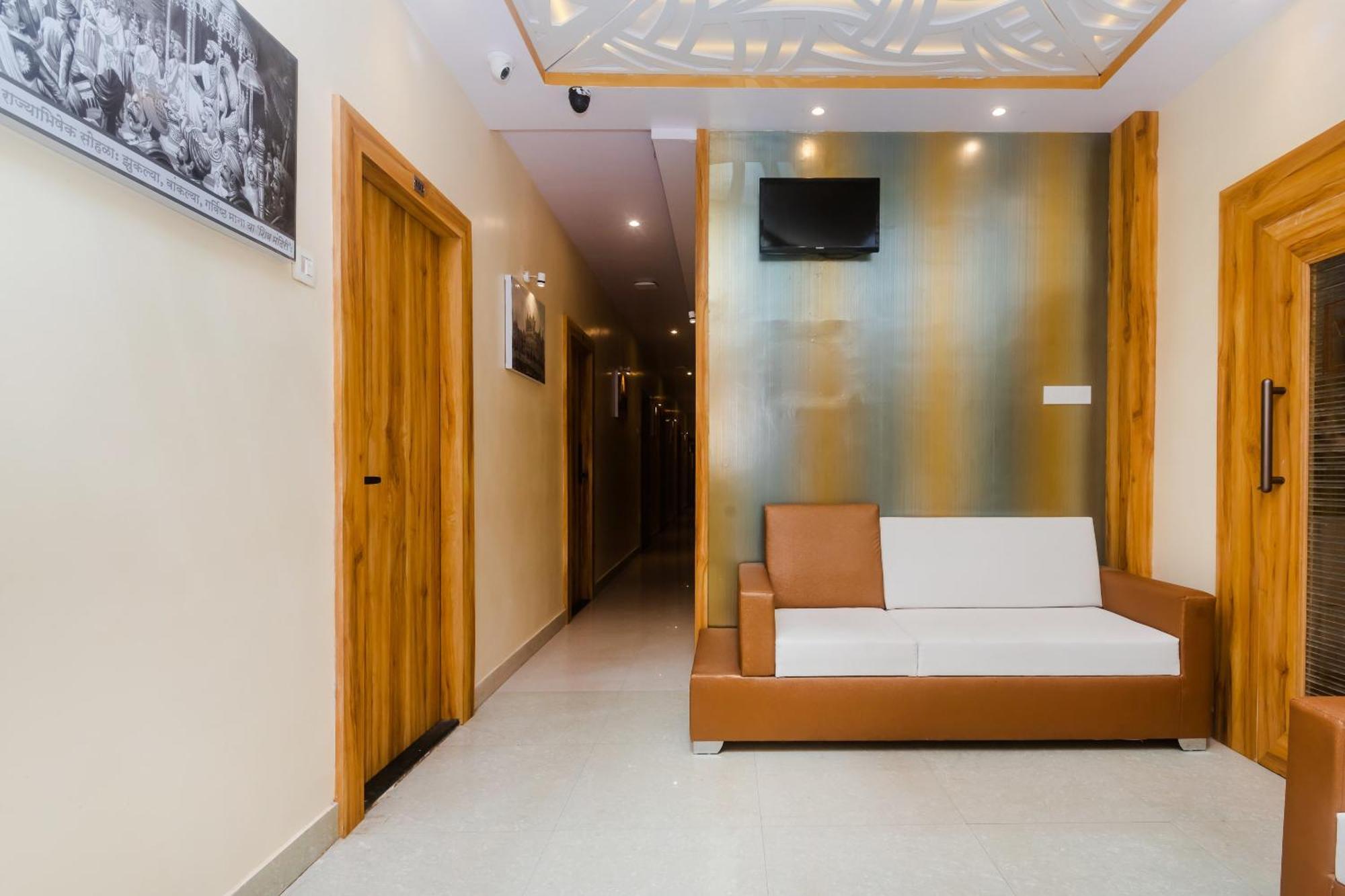 Hotel Sun City Near Saifee Hospital And Hn Reliance Hospital Bombay Extérieur photo