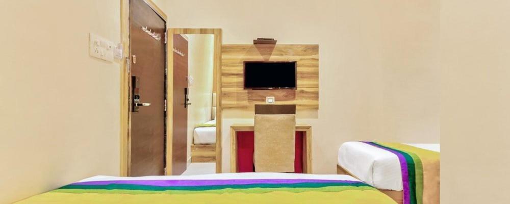 Hotel Sun City Near Saifee Hospital And Hn Reliance Hospital Bombay Extérieur photo